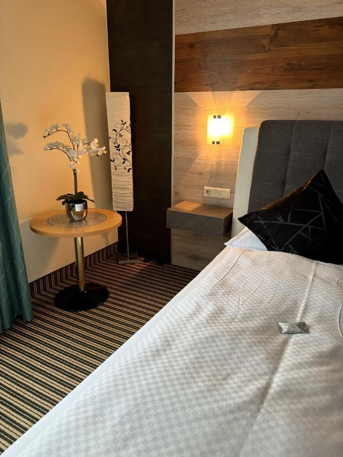 Hotel Harbauer Schwarzenbruck Eksteriør bilde